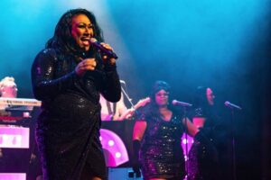 Aretha and Angie command respect